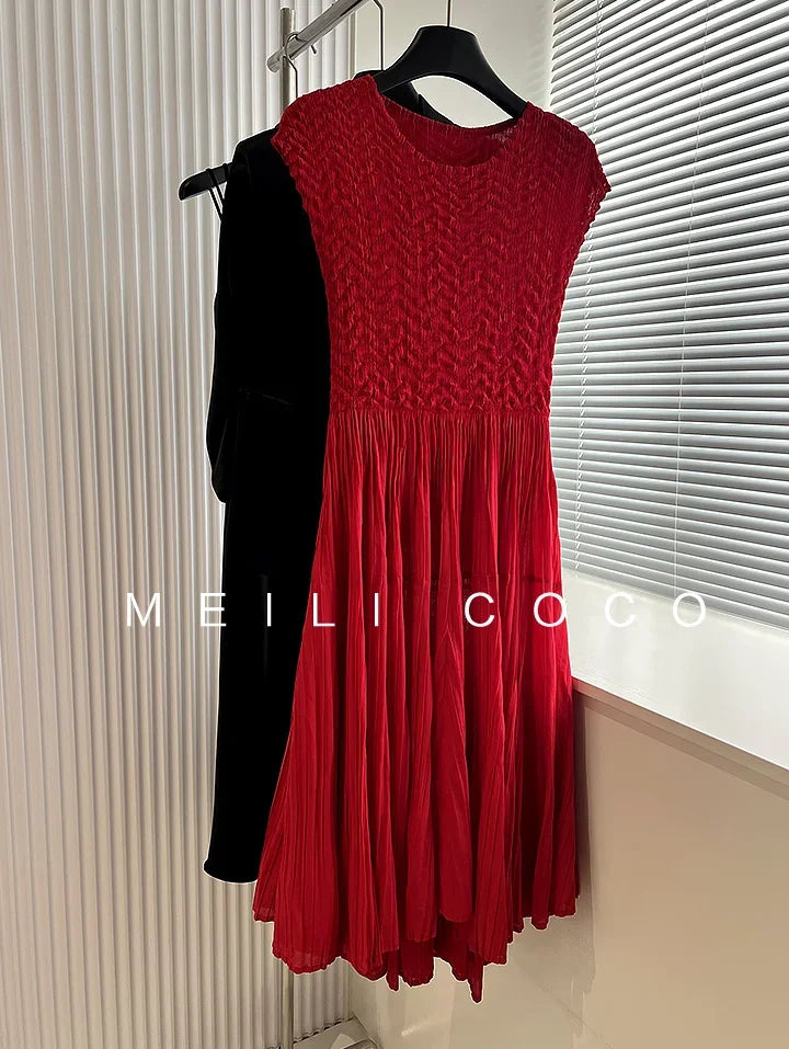 YUDX Irregular Waist Women's Dress 2024 Fall New Round Neck Short-sleeved Slim Fashion Temperament Pleated A-line Skirt