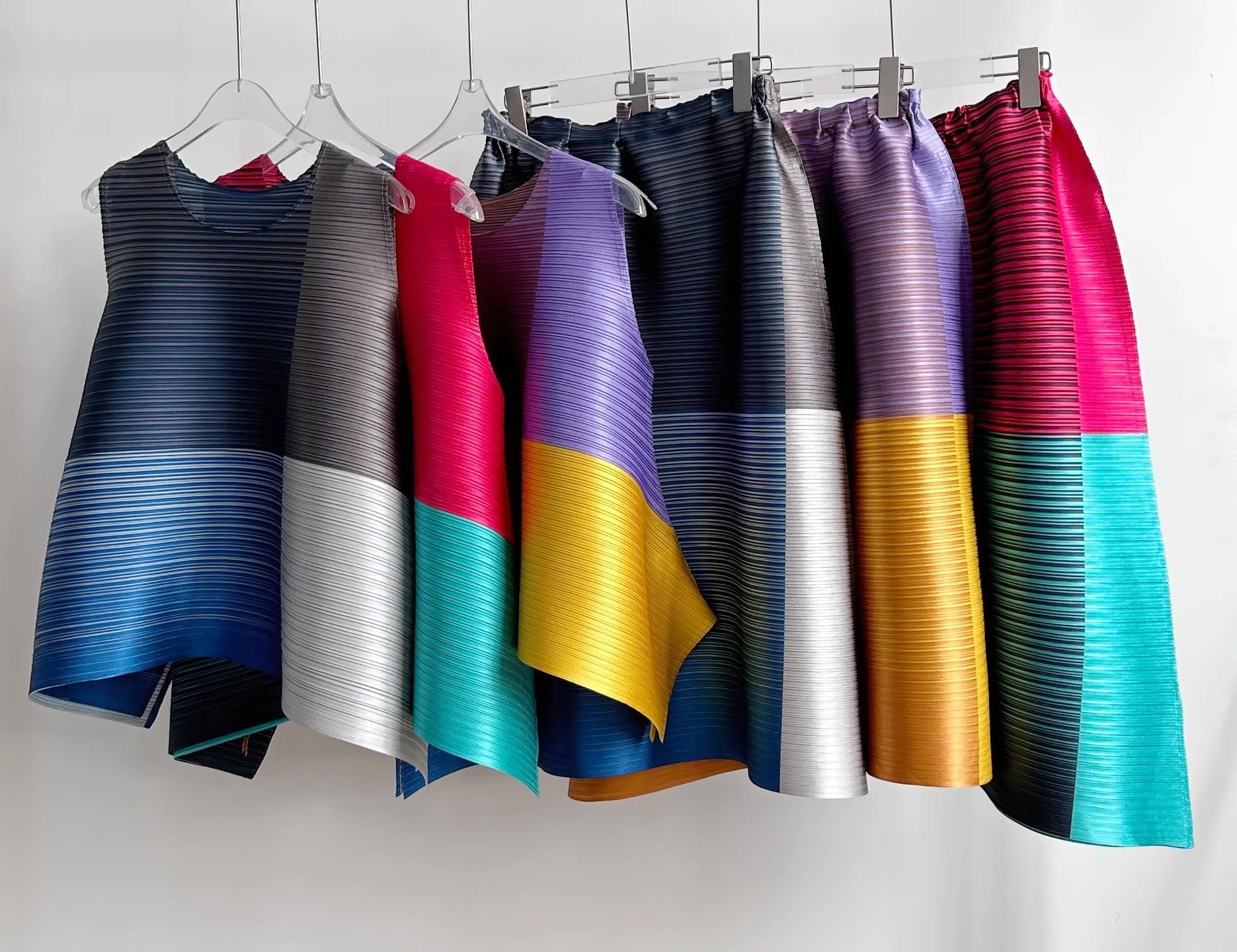 Miyake Pleated Collision Color Half Skirt 2025 Summer New Temperament Leisure Loose Horizontal Stripe A-line Skirt