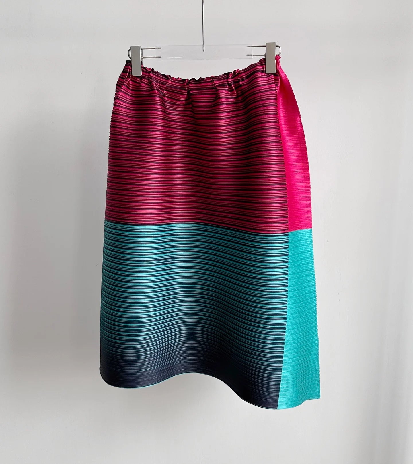 Miyake Pleated Collision Color Half Skirt 2025 Summer New Temperament Leisure Loose Horizontal Stripe A-line Skirt