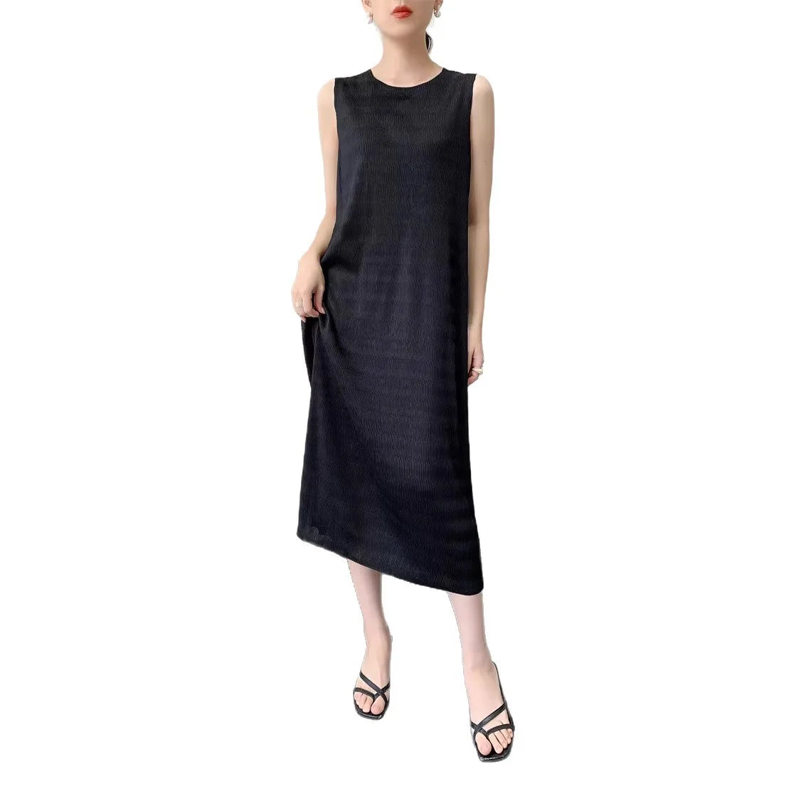 YUDX  2026 Summer Cooling Dress Miyake Pleated Round Neck Sleeveless Midi Dress Lightweight Women's Casual Resort Stylish Dress