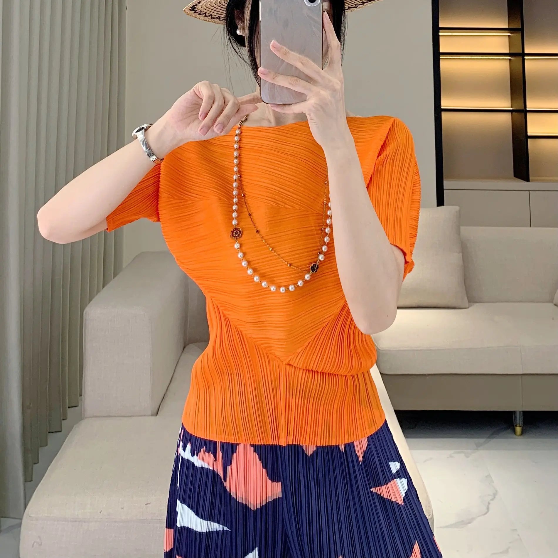 Miyake Pleated Irregular Short-sleeved Chic Women's T-shirt Versatile Elegant Elastic Slim Casual 2025 Summer New Pullover Tops