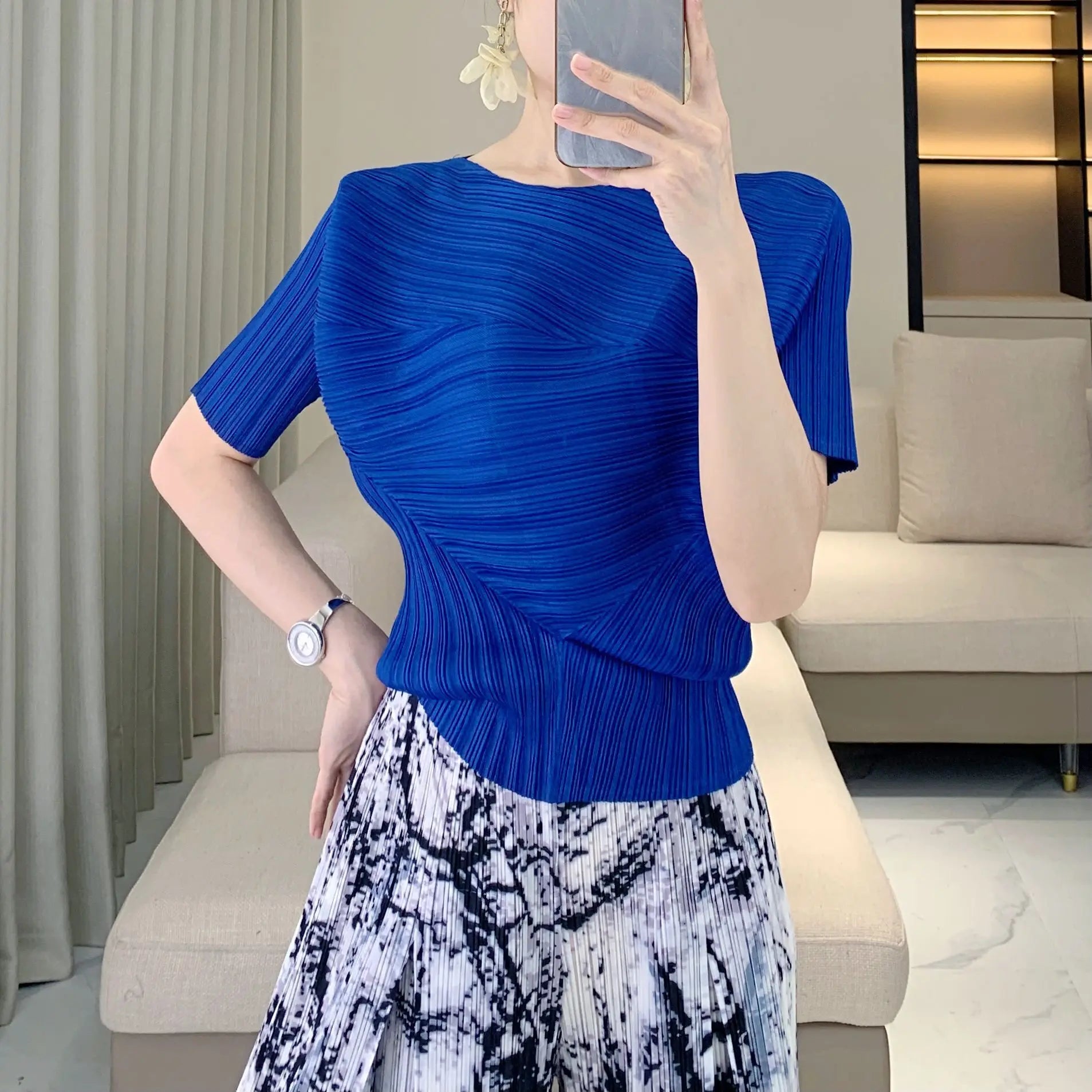 Miyake Pleated Irregular Short-sleeved Chic Women's T-shirt Versatile Elegant Elastic Slim Casual 2025 Summer New Pullover Tops
