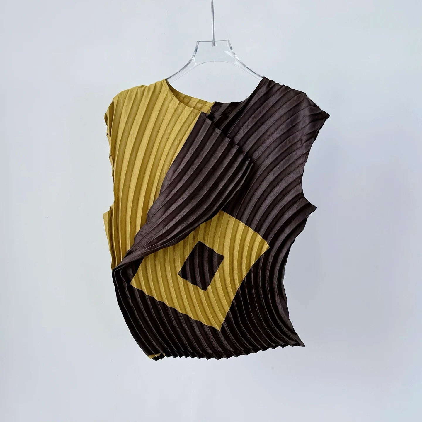 YUDX Black Geometric Print Miyake Pleated Sleeveless Asymmetric Top+Skirt Set Lightweight Women's Casual Resort Stylish Co-ords