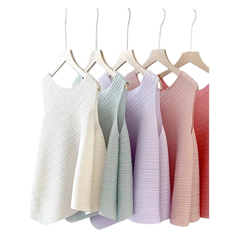 YUDX Women's Sleeveless T-shirt 2024 Fall New Loose Plus Size Wild Irregular Round Neck Solid Color Undershirt Pleated Tops