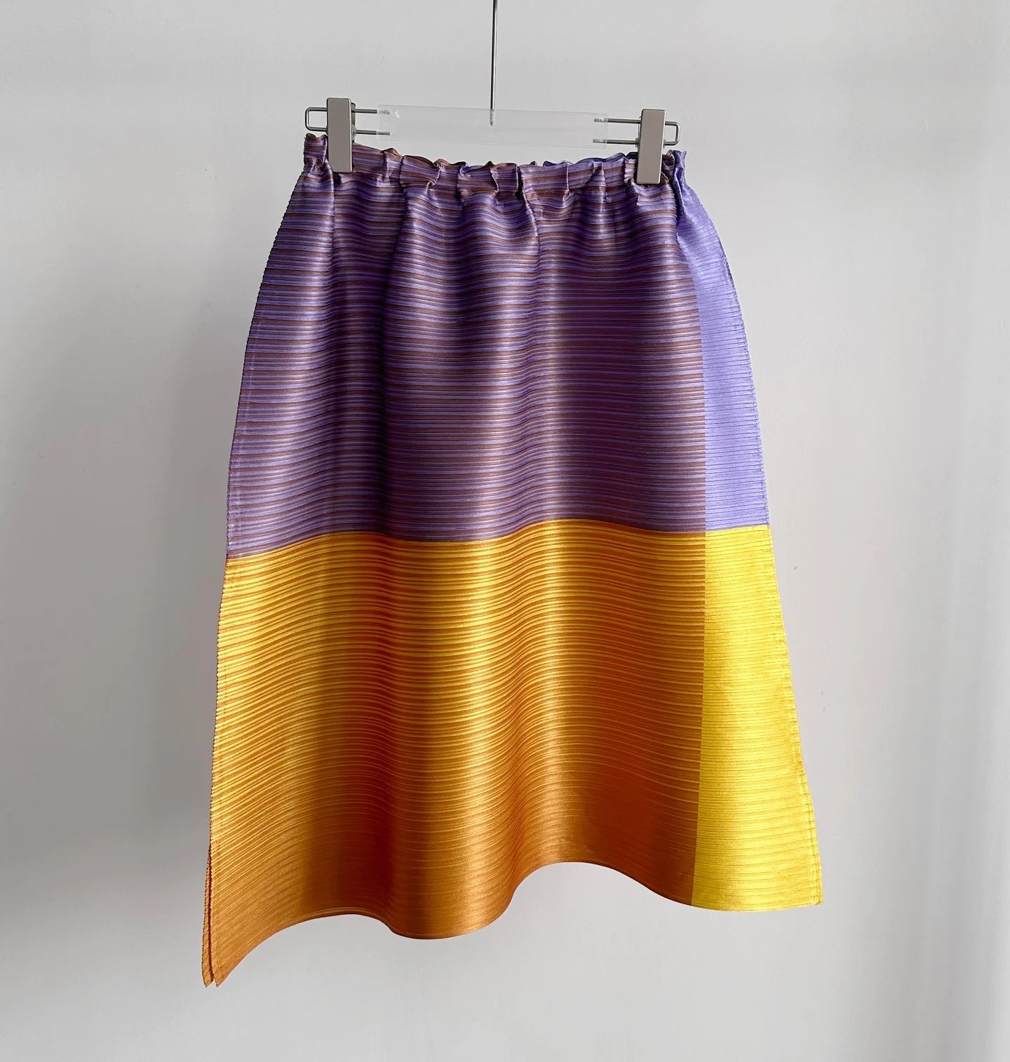 Miyake Pleated Collision Color Half Skirt 2025 Summer New Temperament Leisure Loose Horizontal Stripe A-line Skirt