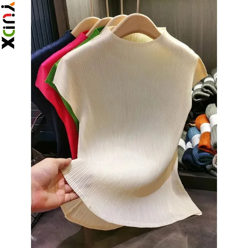 Miyake Versatile Classic Simple Solid Color Stand Up Collar Pleated Top Women Slim Slim Short Sleeve Miyake T-shirt Summer 2025