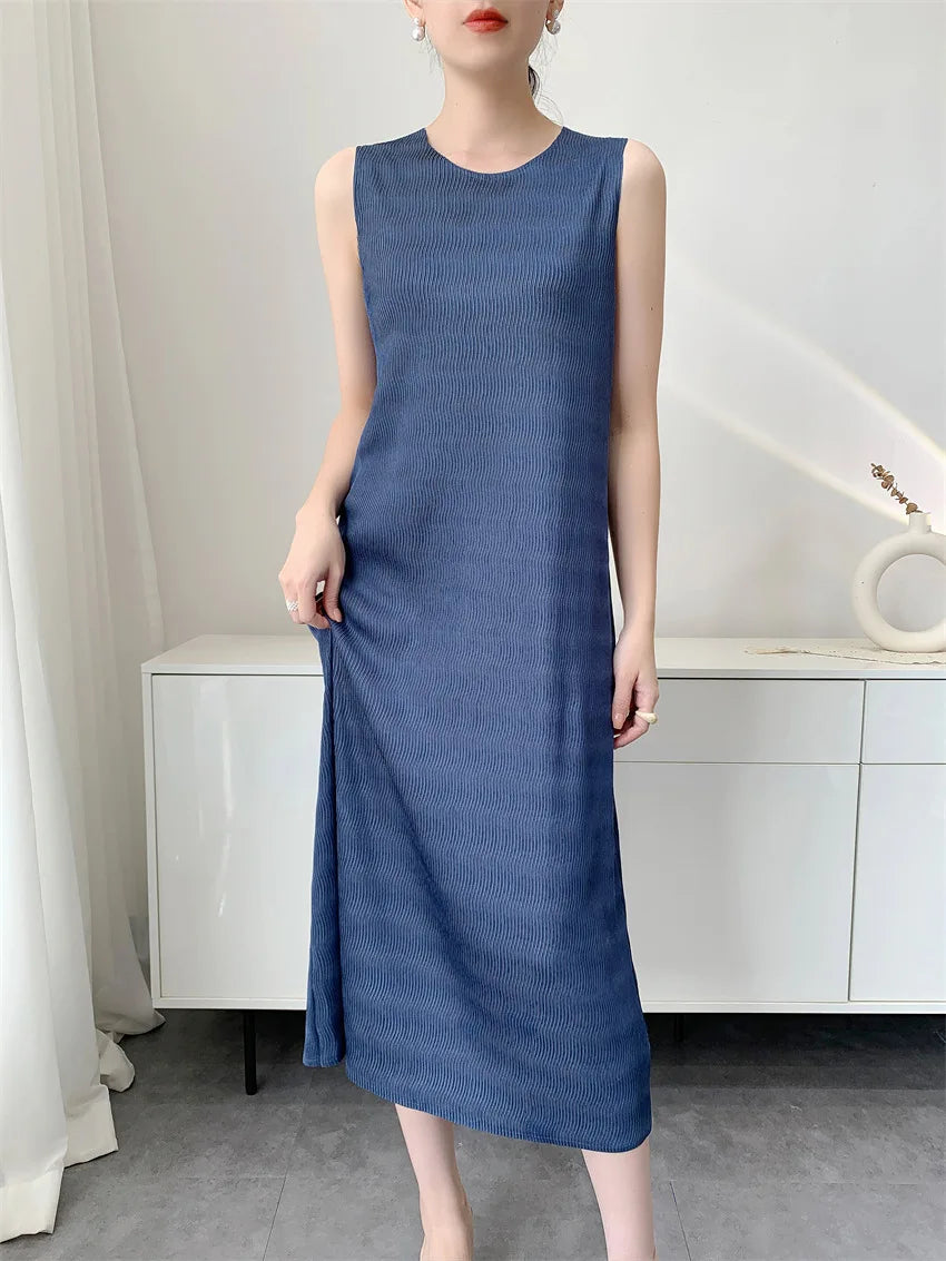 YUDX  2026 Summer Cooling Dress Miyake Pleated Round Neck Sleeveless Midi Dress Lightweight Women's Casual Resort Stylish Dress