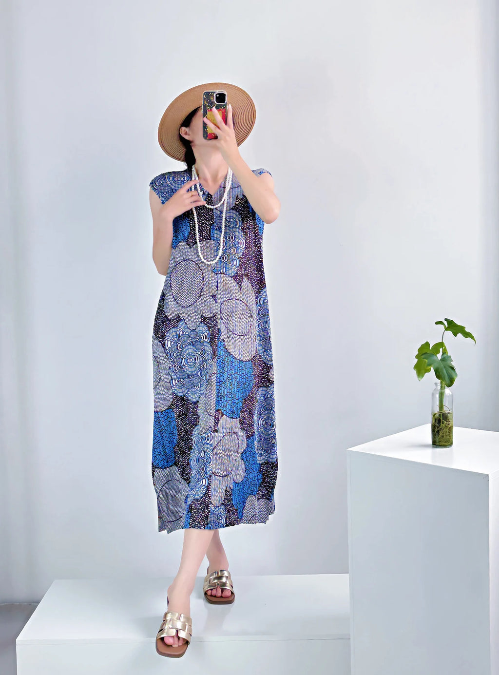 YUDX Brown Floral Blue Print Miyake Pleated Vneck Cap Sleeve Maxi Dress, Lightweight Slit Women's Casual Vacation Boho Dress New