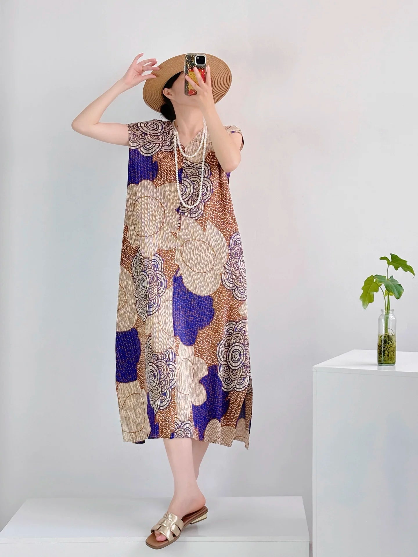 YUDX Brown Floral Blue Print Miyake Pleated Vneck Cap Sleeve Maxi Dress, Lightweight Slit Women's Casual Vacation Boho Dress New