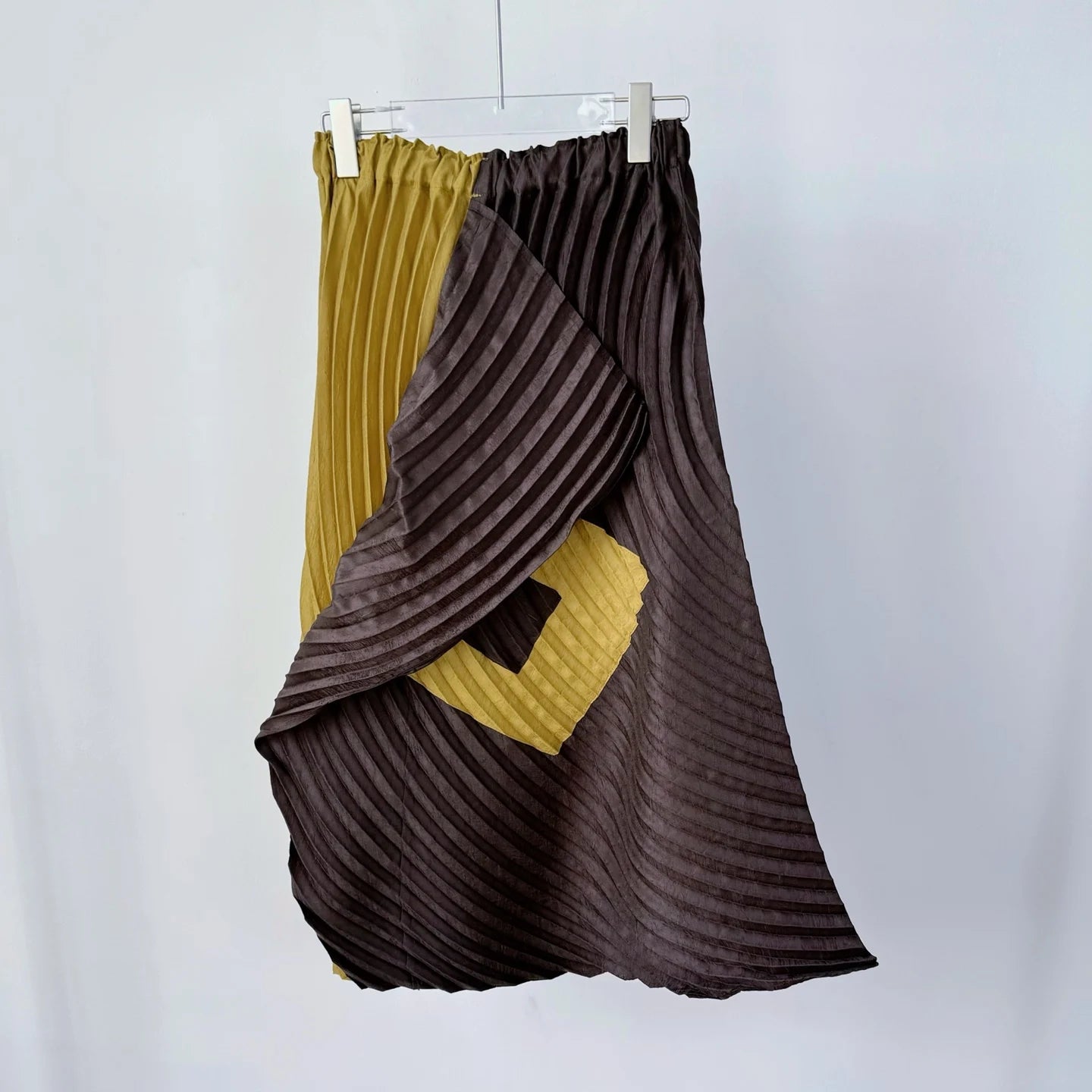 YUDX Black Geometric Print Miyake Pleated Sleeveless Asymmetric Top+Skirt Set Lightweight Women's Casual Resort Stylish Co-ords