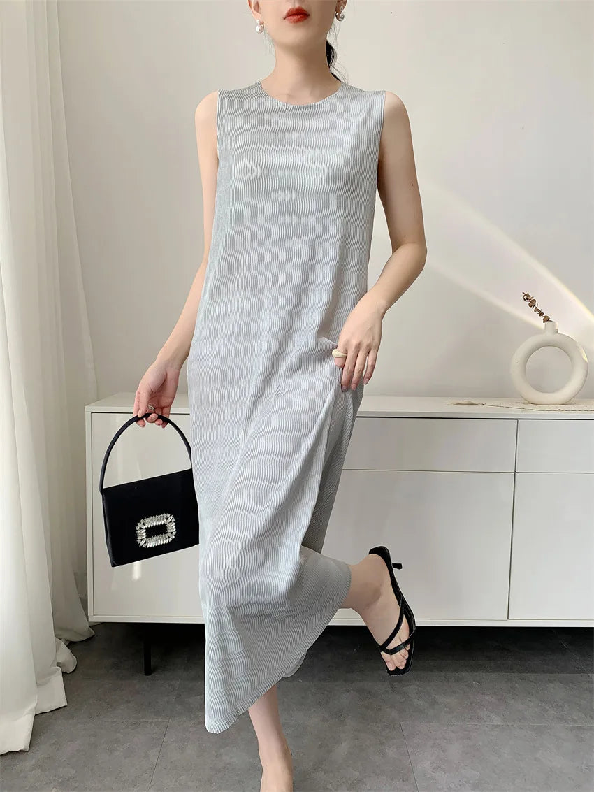 YUDX  2026 Summer Cooling Dress Miyake Pleated Round Neck Sleeveless Midi Dress Lightweight Women's Casual Resort Stylish Dress